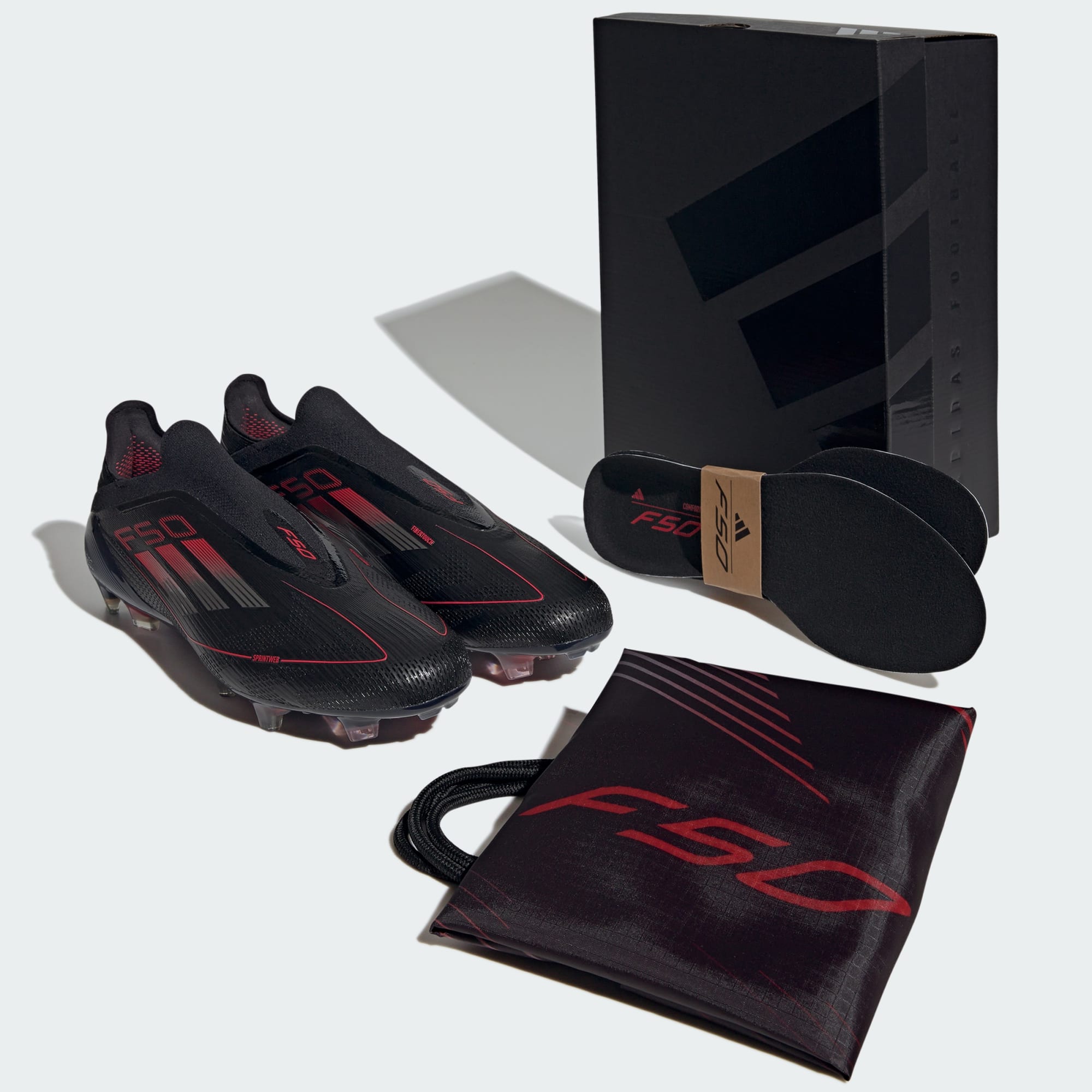 Botín de Fútbol F50 Elite Laceless FG Negro