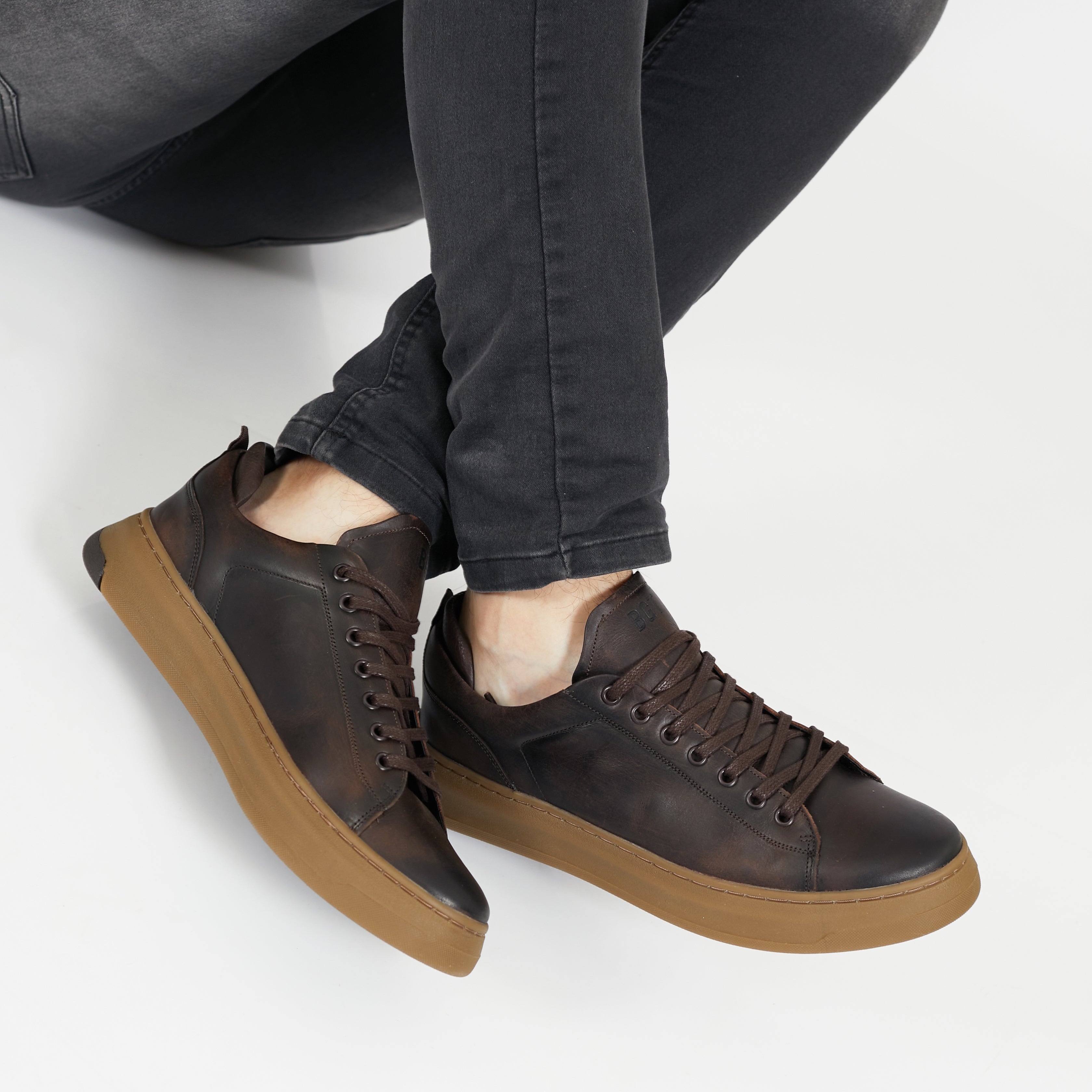 ZAPATILLA ELTON CHOCOLATE