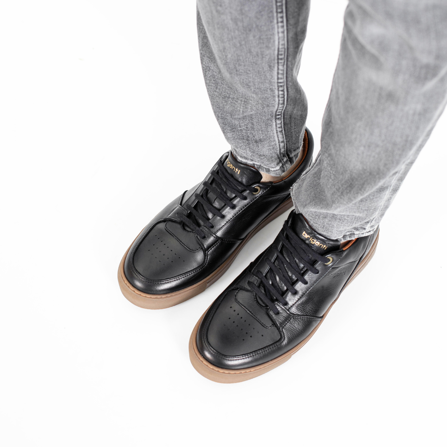 ZAPATILLA MARK NEGRA