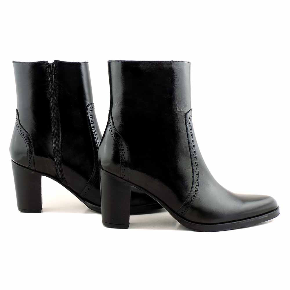 BOTINETA AKRON NEGRA