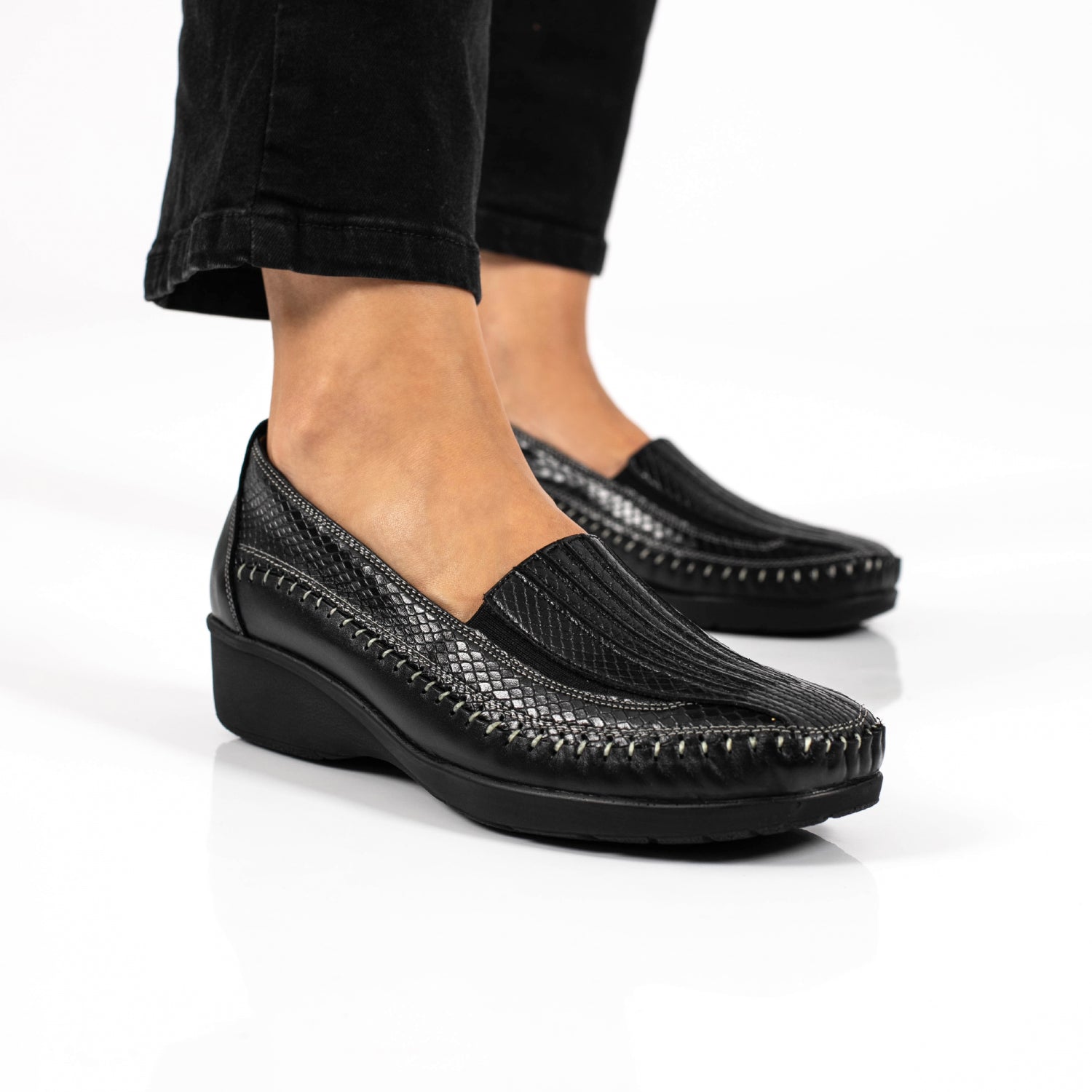 MOCASIN LUQUE NEGRO
