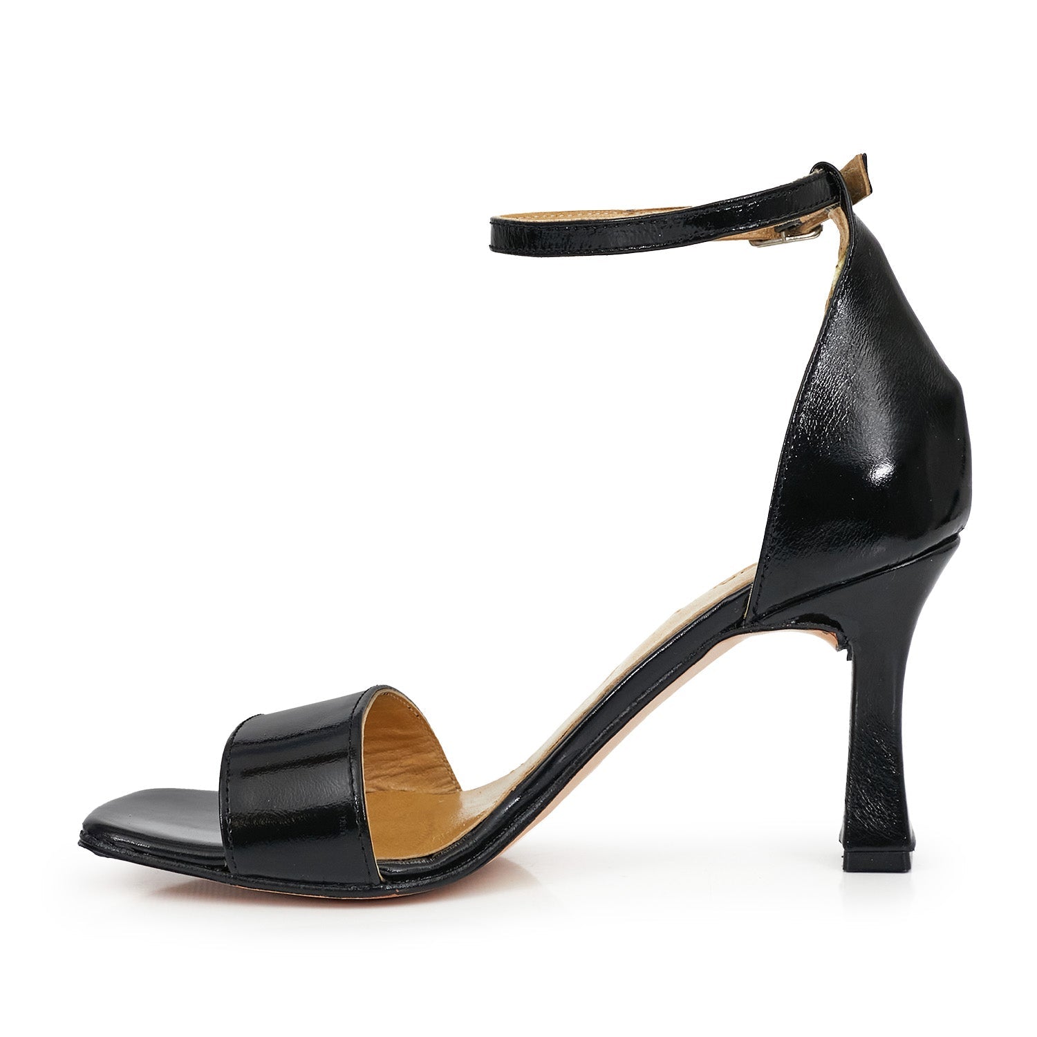 SANDALIA ANTRA NEGRA CHAROL