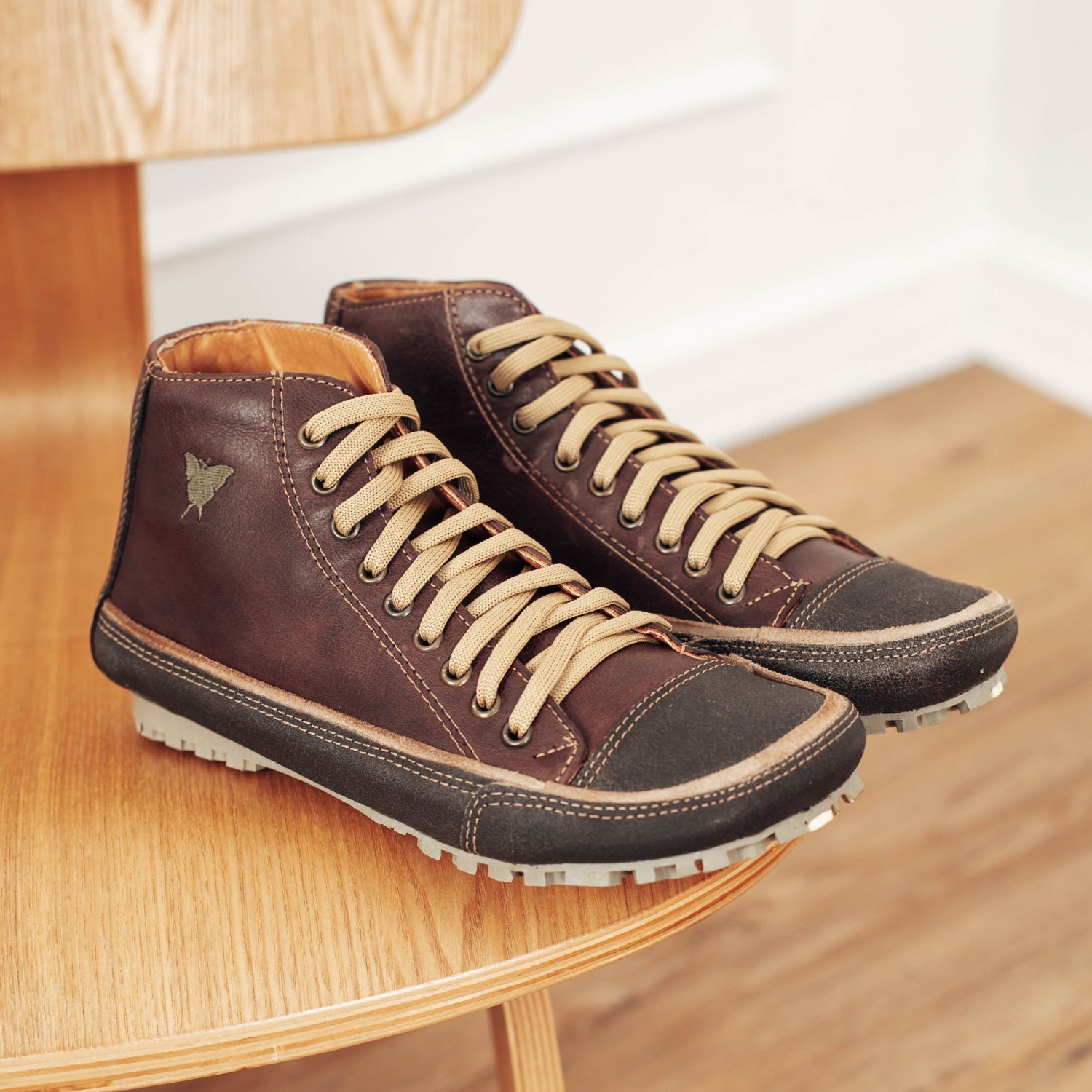 BOTA ROLLING CHOCOLATE