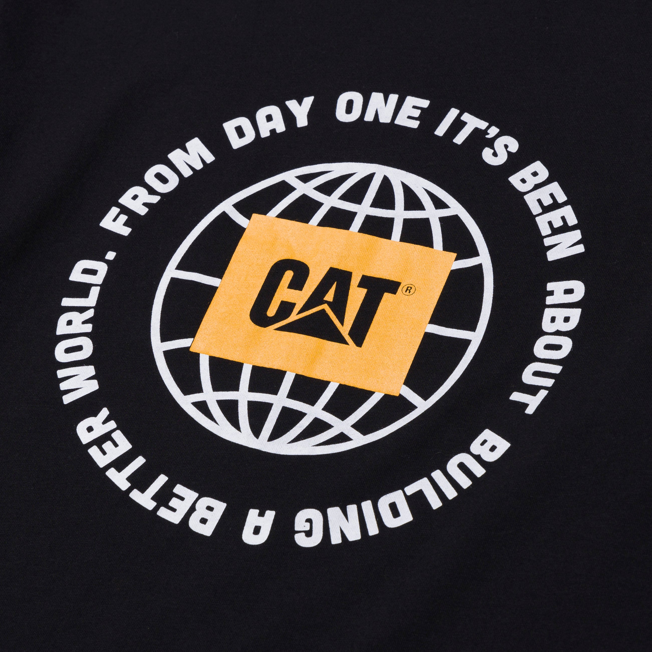 REMERA MANGA LARGA EVERYDAY WORKWEAR GRAPHIC