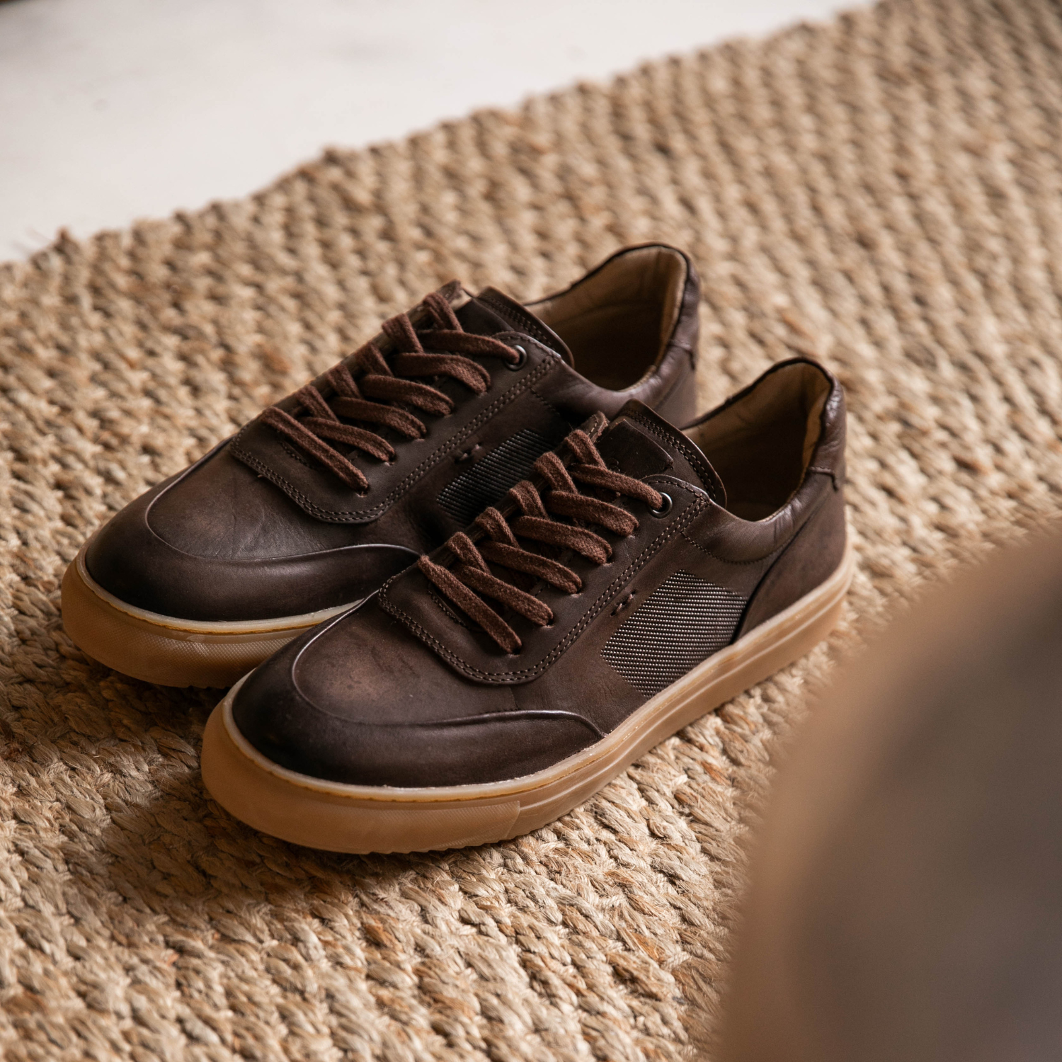 ZAPATILLA DAKARI CHOCOLATE