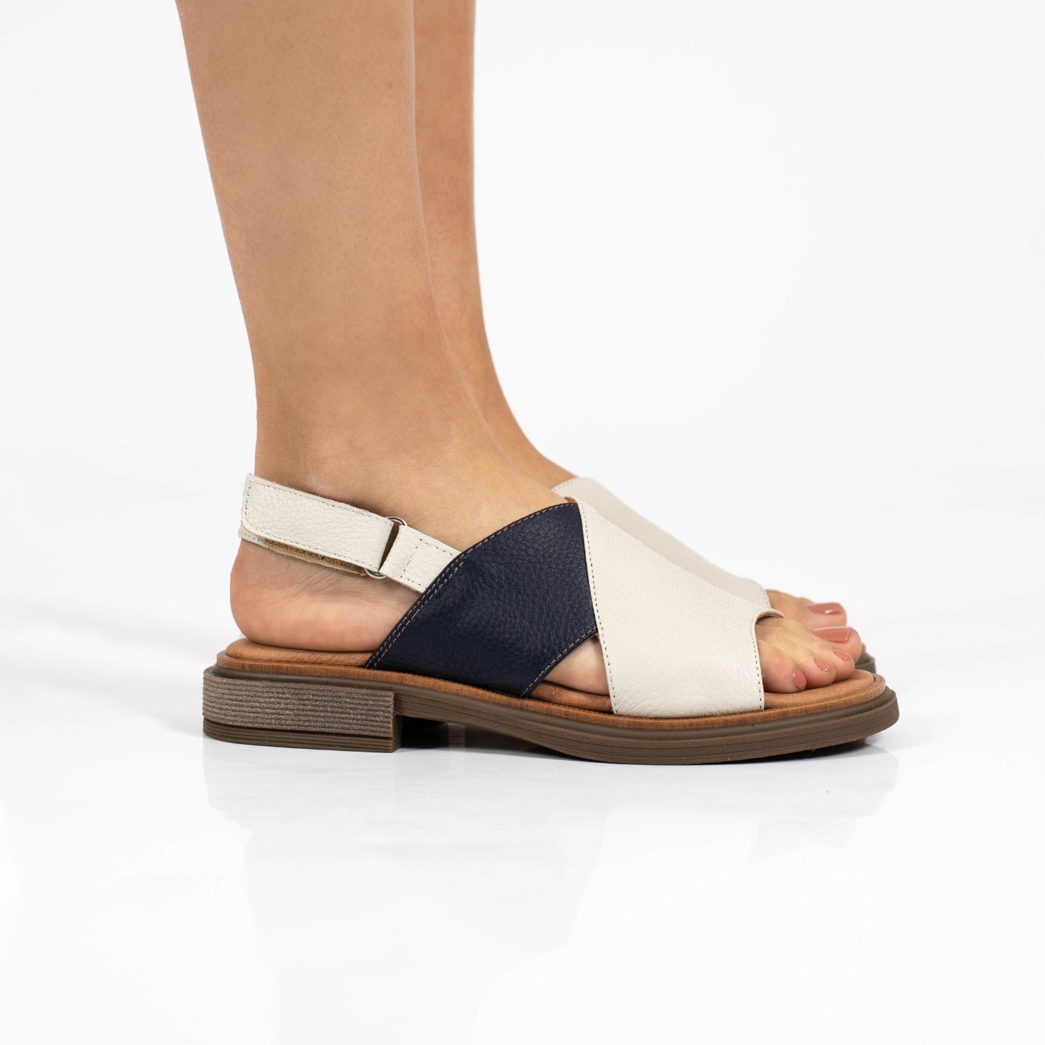 SANDALIA SONARI NATURAL Y AZUL