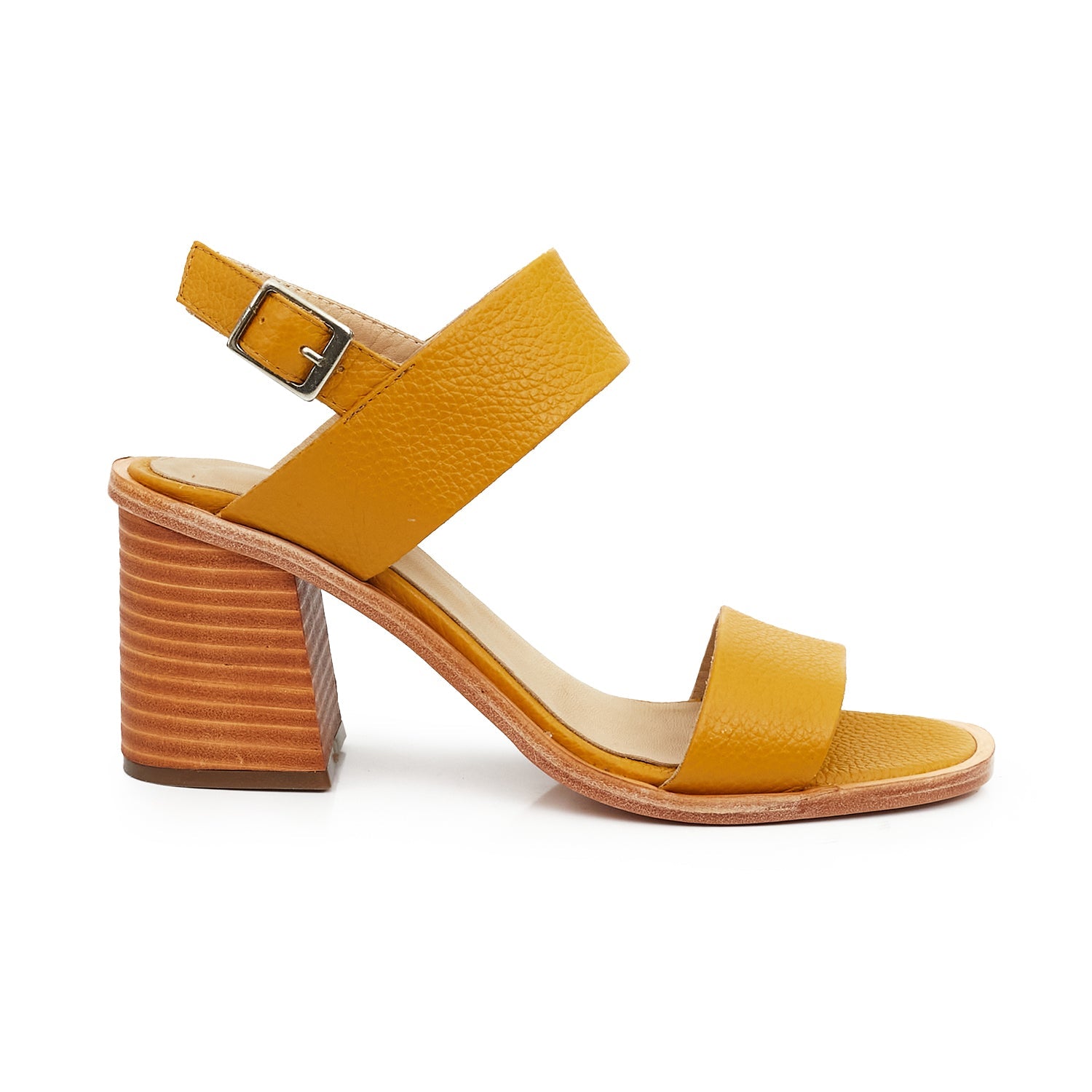 SANDALIA CASSIE MOSTAZA